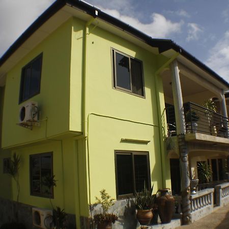 Dokua Royal Hotel Kwabenya Zewnętrze zdjęcie